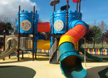 Astonia | Danelly Mejia